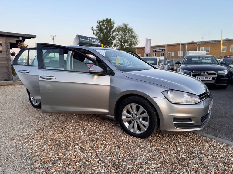 2013 Volkswagen Golf 1.6 TDI 105 SE 5dr HATCHBACK Diesel Manual