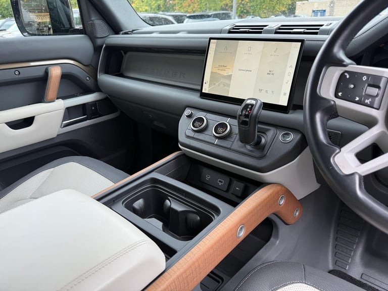 2022 Land Rover Defender 110 2.0 P400e 15.4kWh X-Dynamic HSE SUV 5dr Petrol Plug-in Hybrid Auto 4...