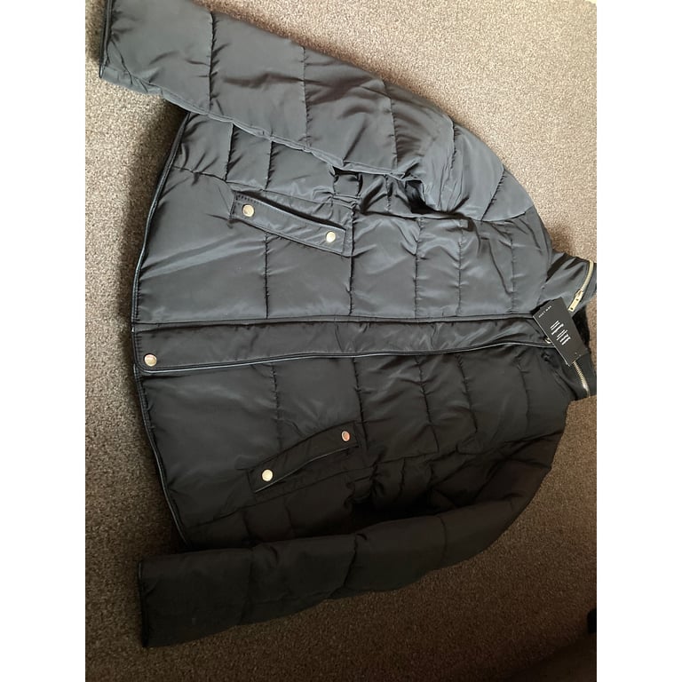 image for New look fitted padded puffer nwt size 10