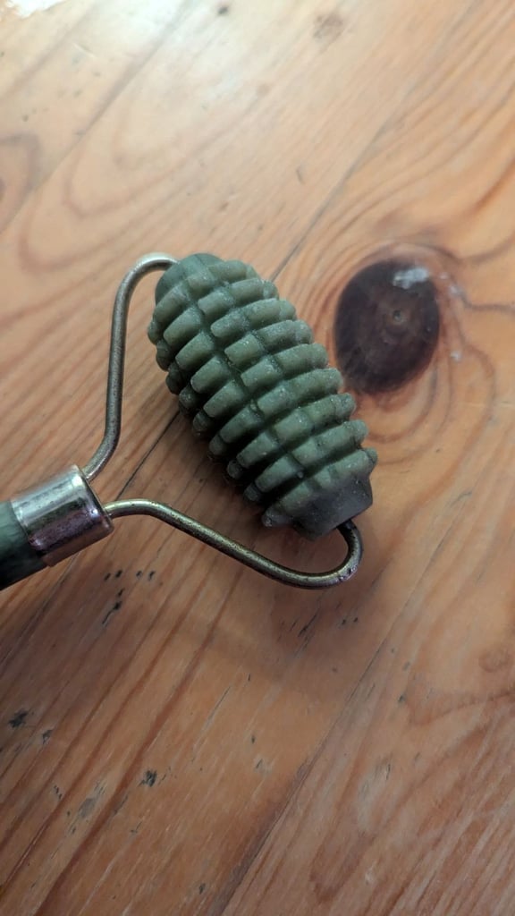 Jade face roller to give away
