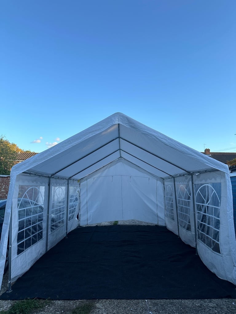 4x6 Marquee LONDON
