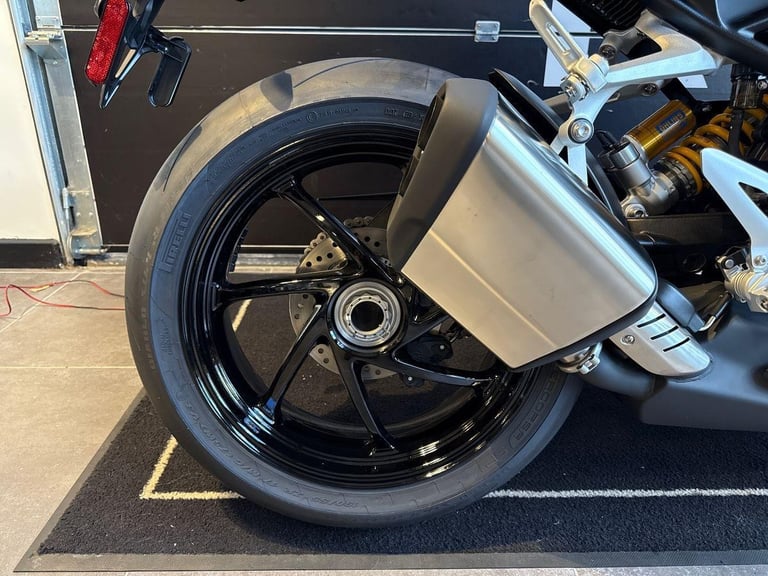 2025 Triumph Speed Triple 1200 RS PREMIUM COLOUR Petrol grey 6 Speed