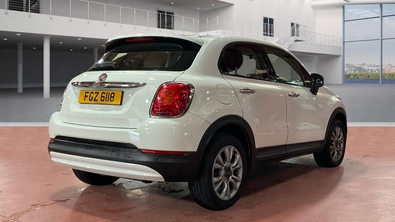2017 Fiat 500X 1.6 E-Torq Pop Star SUV 5dr Petrol Manual Euro 6 (110 ps) HATCHBACK Petrol Manual
