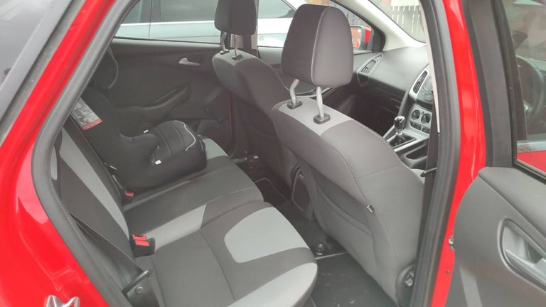Ford, FOCUS, Hatchback, 2014, Manual, 998 (cc), 5 doors