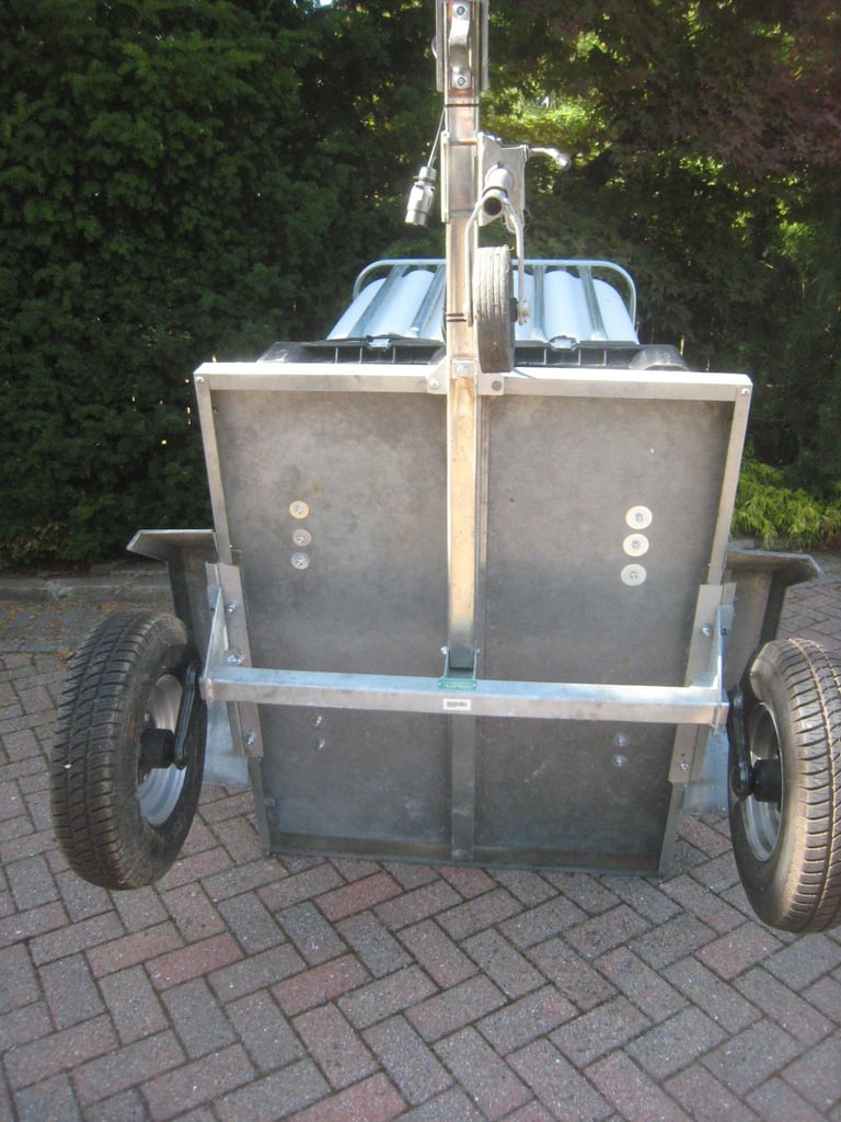 Erde water bowser trailer,600 litre IBC tank, Jockey wheel, Light board