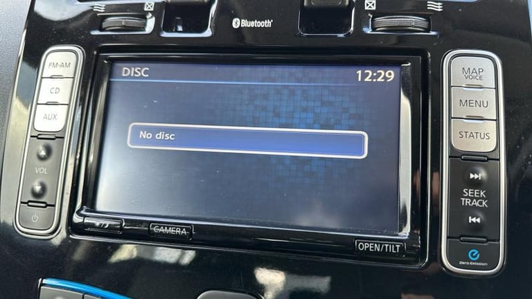 2015 Nissan Leaf 80kW Tekna 24kWh 5dr Auto HATCHBACK ELECTRIC Automatic