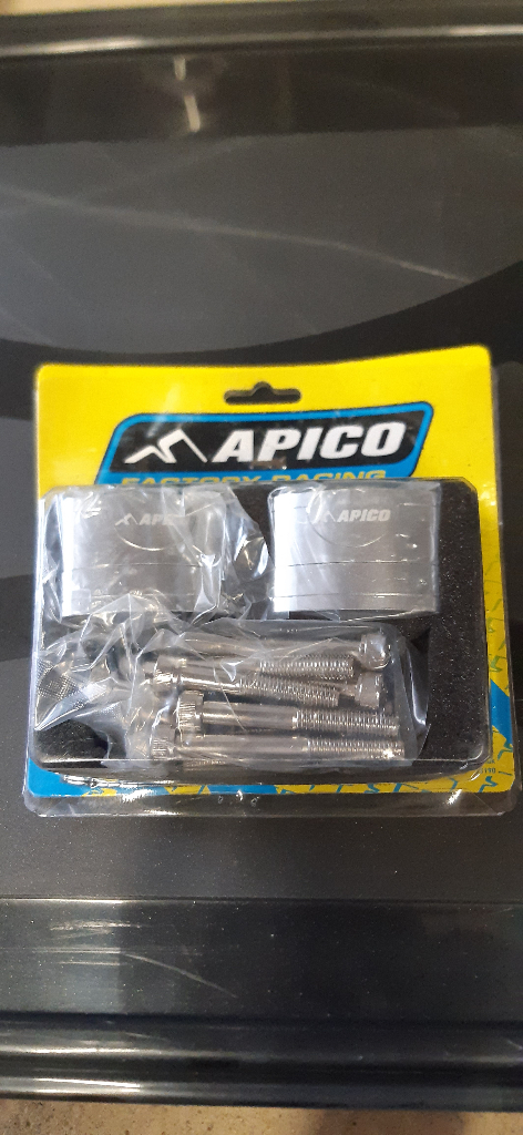 image for Apico Handlebar riser kit 22.2mm