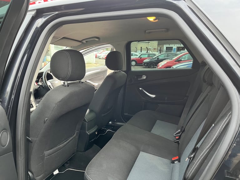 2010 Ford Mondeo 2.0 TDCi Zetec 5dr ESTATE Diesel Manual