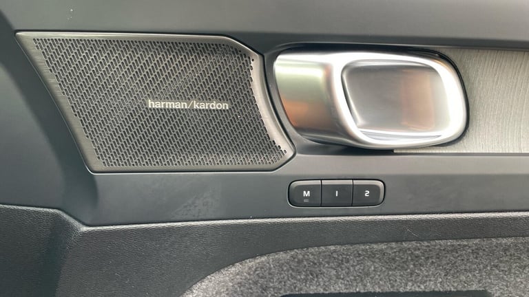 2024 Volvo XC40 Ultra B3 Mild hybrid ESTATE Petrol/Electric Hybrid Automatic