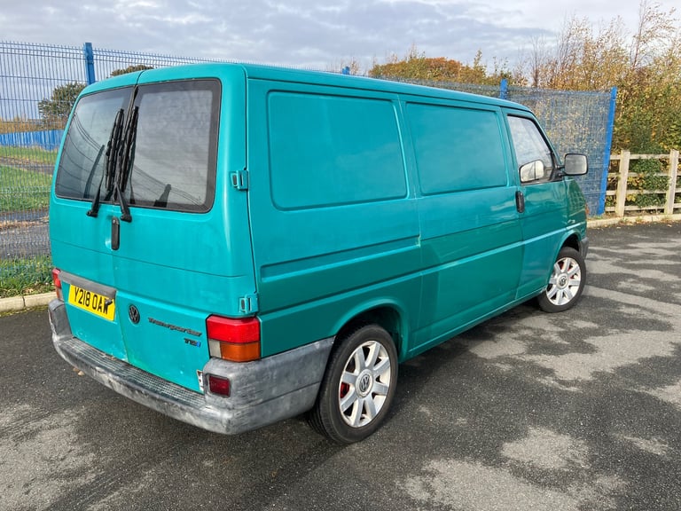 Volkswagen, TRANSPORTER, Panel Van, 2001, Manual, 2461 (cc)