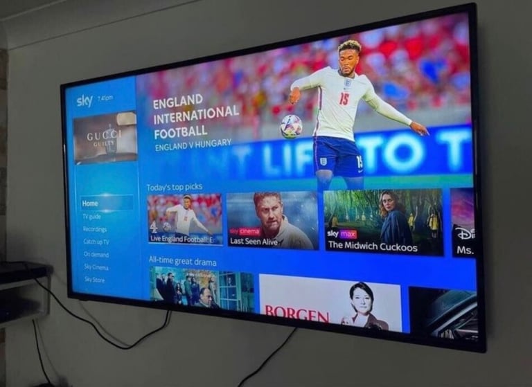 Samsung 40” Led   Full Hd 1080P tv   Good condition-  wall mountable -  Not Smart