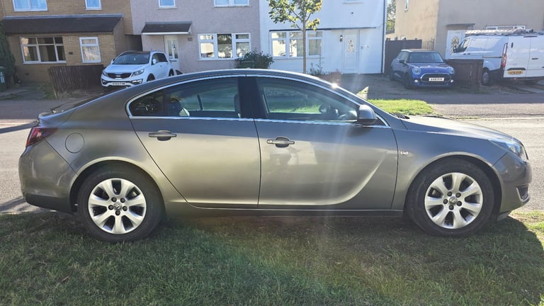 Vauxhall, INSIGNIA, Hatchback, 2017, Manual, 1598 (cc), 5 doors