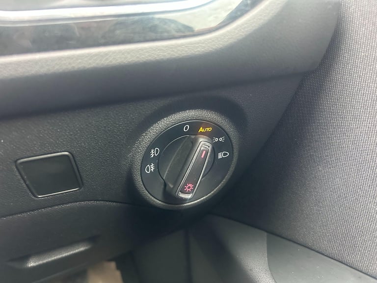  SEAT Leon 1.4 TSI FR Technology Sport Coupe 3dr Petrol Manual Euro 6 (s/s) (125 ps) Petrol Manual