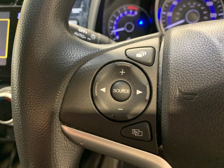 2018 18 HONDA JAZZ 1.3 I-VTEC SE NAVI HATCHBACK 5DR PETROL MANUAL EURO 6 (S/S) (