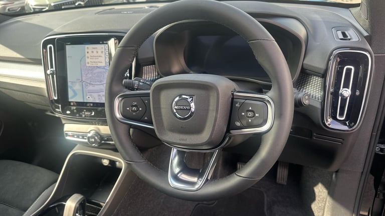 2025 Volvo XC40 Black Edition Ultra, B4 Mild hybrid, Petrol ESTATE Petrol/Electric Hybrid Automatic