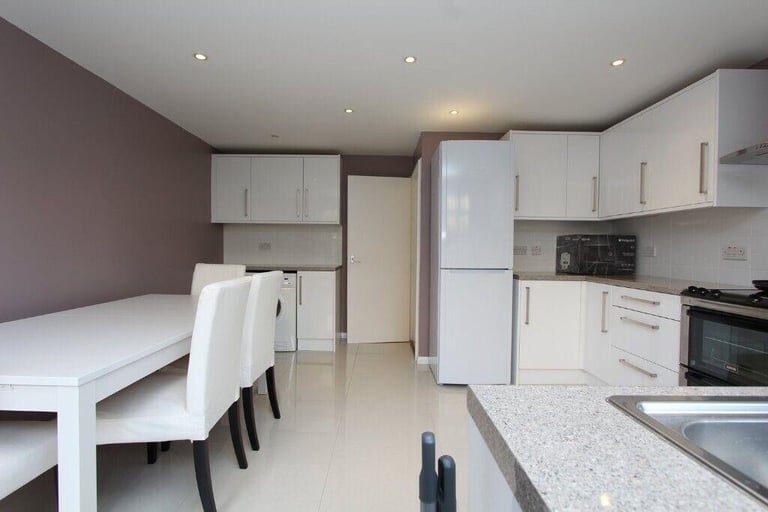 Canary Wharf Double Room Available Now 0 Deposit Acailable