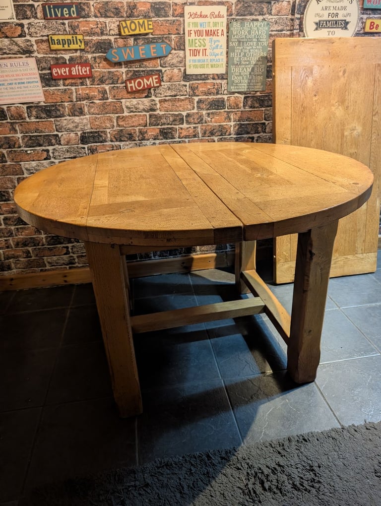 Solid oak table 