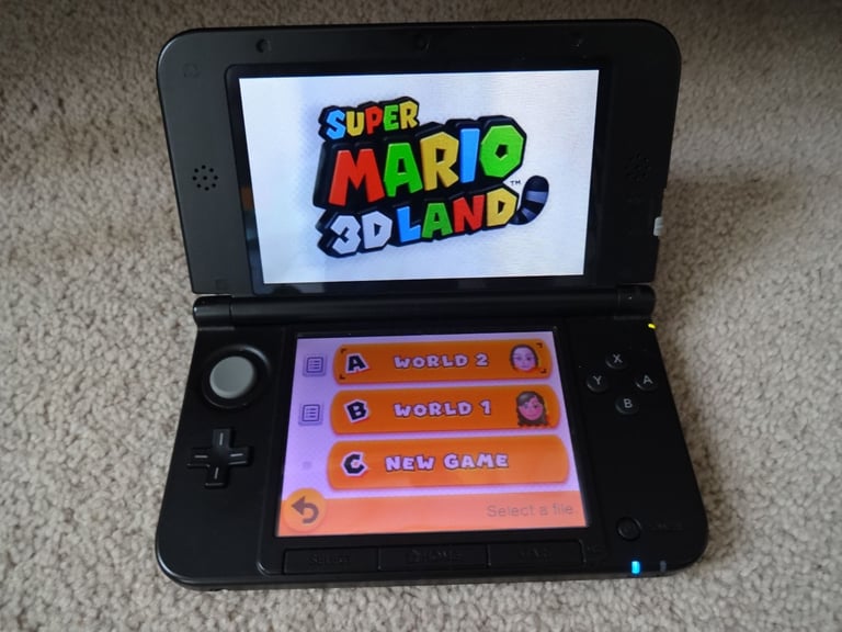Nintendo 3DS XL Games Console - Plus charger lead and Super Mario 3D ...