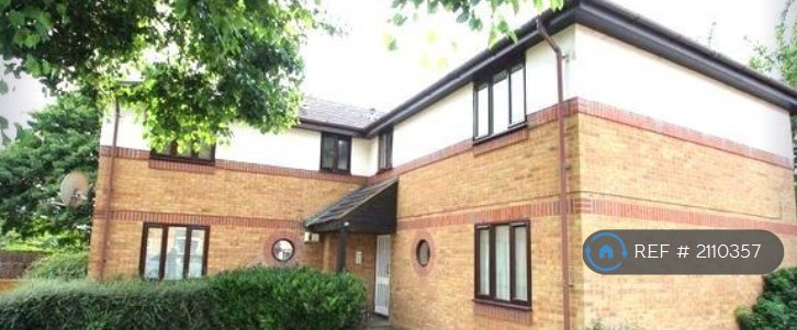 1 bedroom flat in Chatsworth Road, Dartford, DA1 (1 bed) (#2110357)