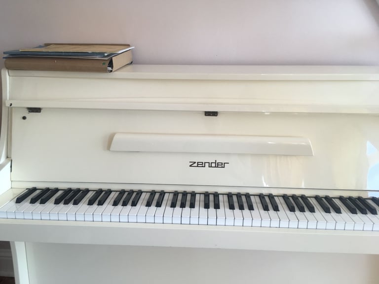 White Satin Zender Small Piano