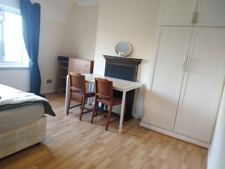 Cosy Double Room in East Acton with All Bills and Wi-Fi, Zone2