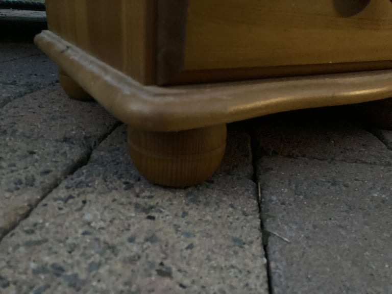 PAIR OF SOLID PINE BEDSIDE TABLES WITH BUN FEET