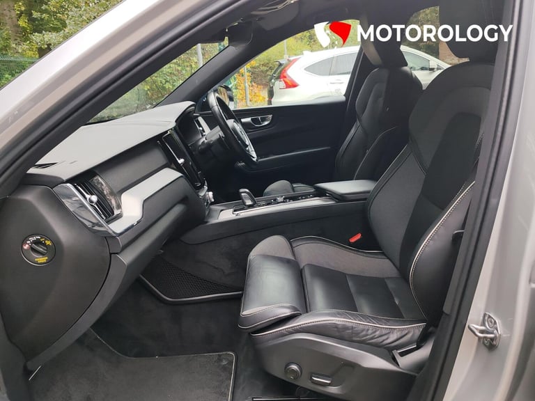2020 Volvo XC60 2.0 B4 MHEV R-Design SUV 5dr Diesel Hybrid Auto AWD Euro 6 (s/s) (197 ps) SUV Hyb...
