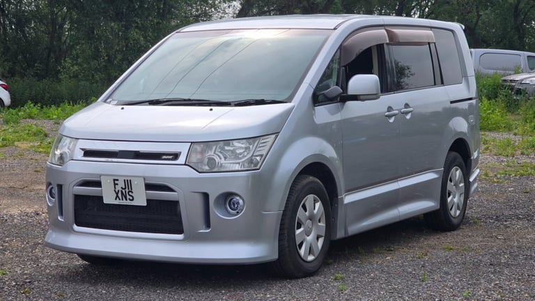 JDM Import Facelift Mitsubishi Delica D5 2.0 Auto CVT 8 Seater MPV Ulez Free