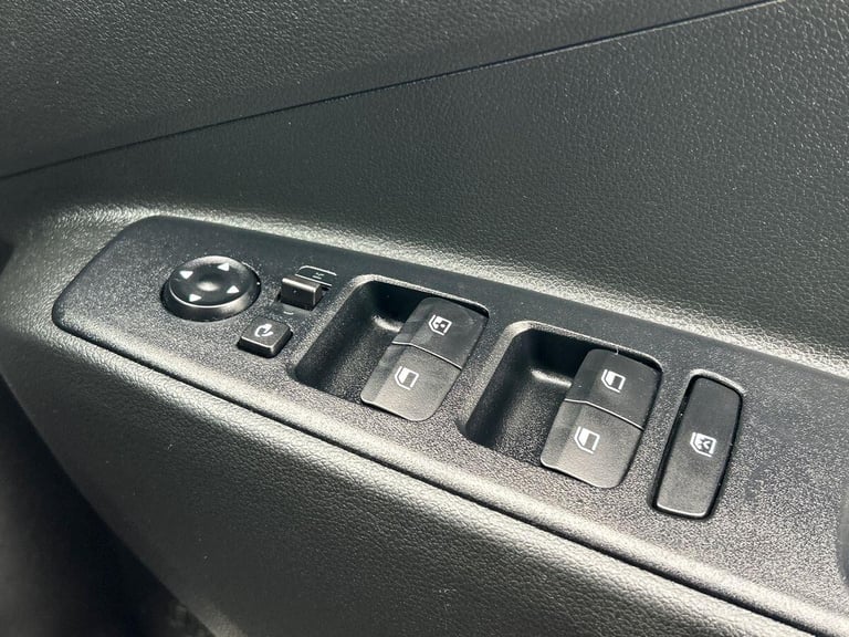 2024 Hyundai i10 1.0 Premium Hatchback 5dr Petrol Auto Euro 6 (s/s) (63 ps) Hatchback PETROL Auto...