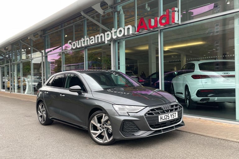 image for  Audi A3 1.5 TFSI 35 Black Edition Sportback 5dr Petrol S Tronic Euro 6 (s/s) (150 p Petrol Autom...