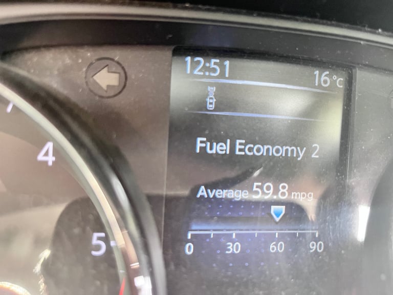 Nissan, QASHQAI, Hatchback, 2016, Manual, 1461 (cc), 5 doors