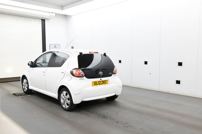 2012 Toyota AYGO 1.0 VVT-i Fire 5dr HATCHBACK PETROL Manual