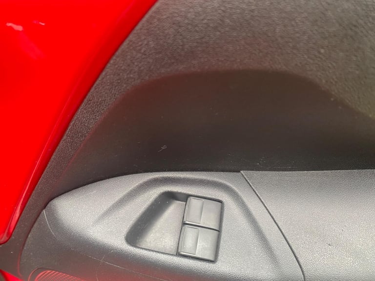 PEUGEOT 108 1.0 VTi Active 2014