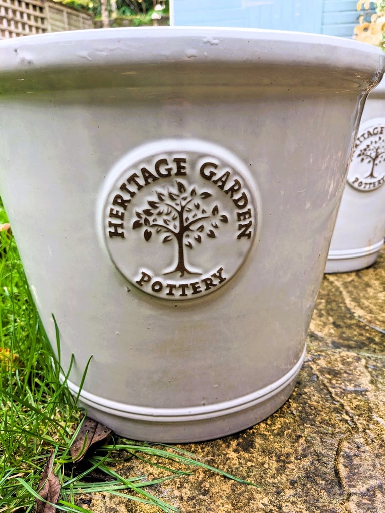 Heritage Ceramic Pot – 30 cm