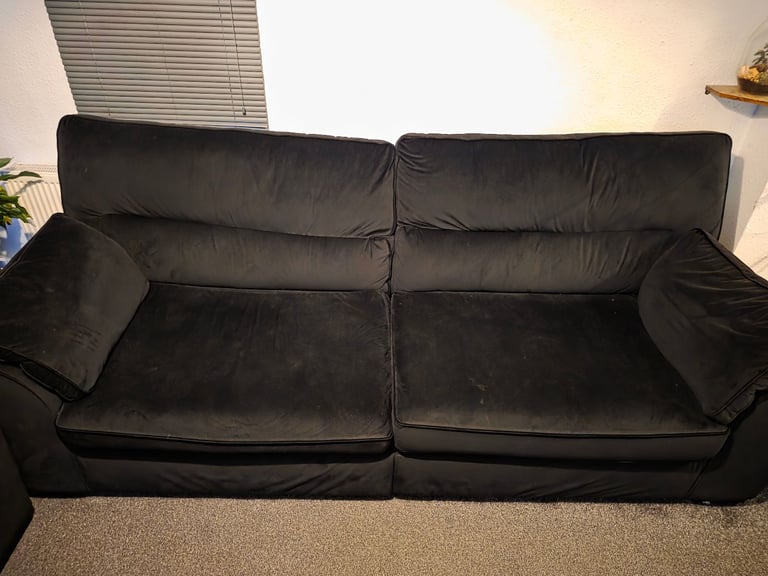 Next 2 piece suite. Velvet easy clean. Fantastic Condition 