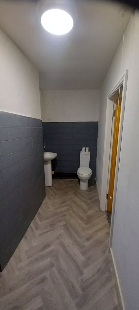 **LET BY** HIGH SPEC ** 1 BEDROOM ** FLAT 1 ** 6 WATERLOO ROAD **