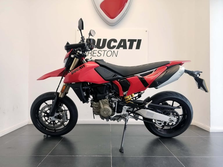 2025 Ducati Hypermotard 698 Mono Red 925 Miles | £176 Dep & £176 pcm