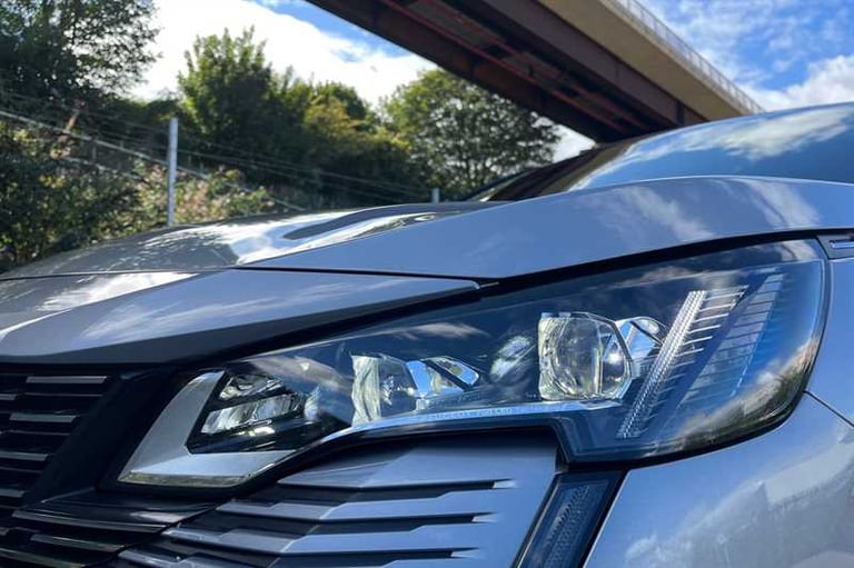 2022 Peugeot 3008 1.5 BlueHDi (130 PS) GT Premium 5 Door Diesel Automatic *** 1 Owner / Full SUV ...