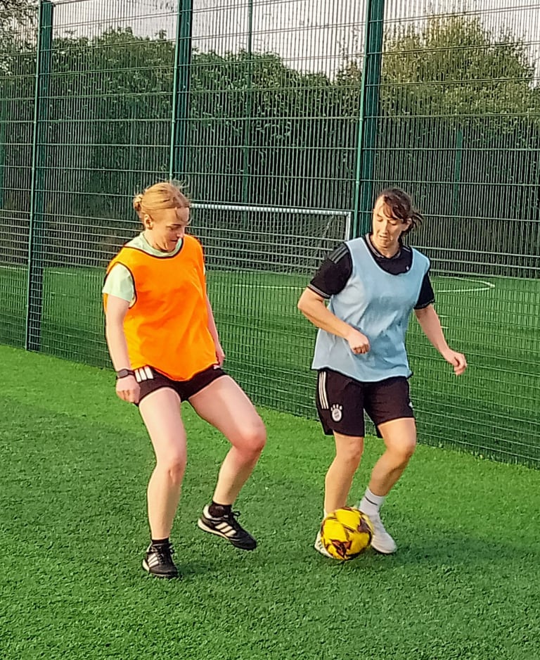 WOMENS RECREATIONAL 5 A SIDE FOOTBALL