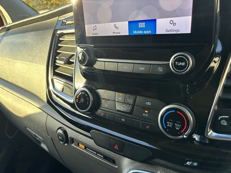 2020 Ford Transit Custom 2.0 EcoBlue 130ps Low Roof Limited Van PANEL VAN DIESEL Manual