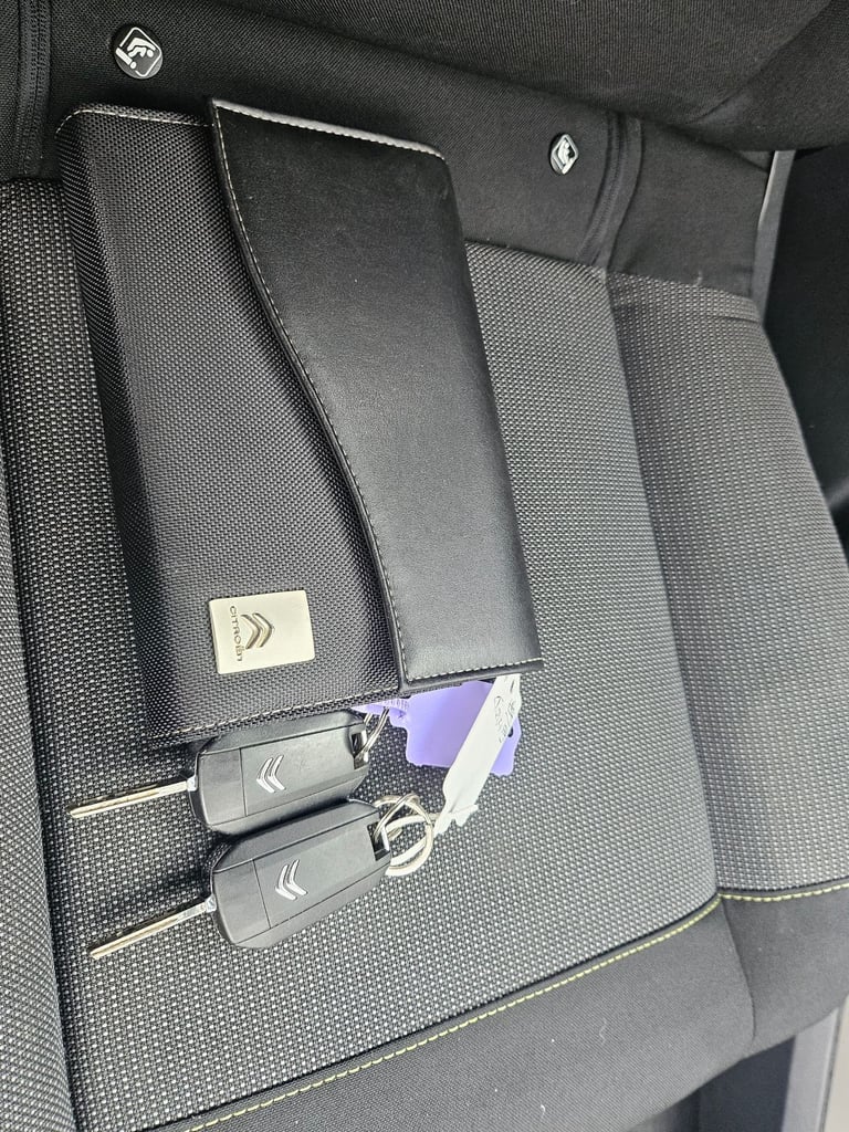 Citroen, C3, Hatchback, 2017, Manual, 1199 (cc), 5 doors