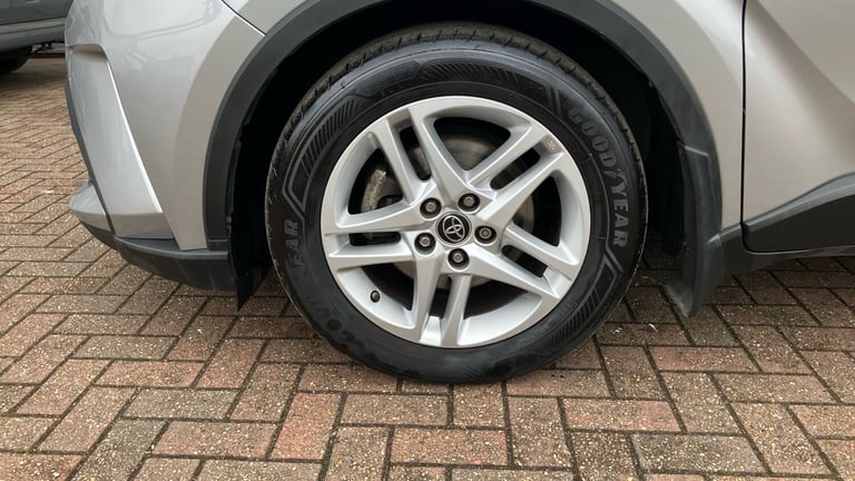 2022 Toyota C-HR 1.8 Hybrid Icon 5dr CVT Hybrid Hatchback Hatchback Hybrid Automatic