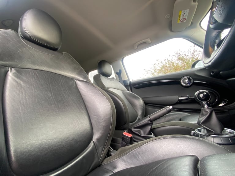 2017 MINI Hatch 2.0 Cooper S 3dr - Sat Nav &amp; Parking Sensors &amp; Chili Pack HATCHBACK Petro...