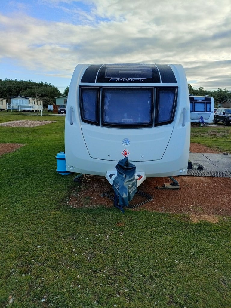 Swift major 4SB touring caravan 2016