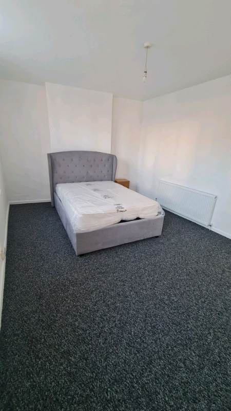 Double Bedroom For Rent 