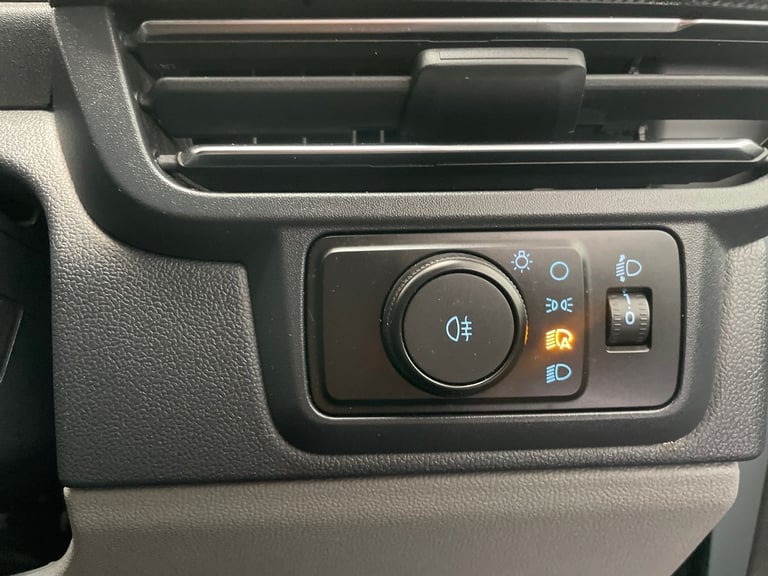 2024 Ford Transit Custom 300 Limited L2 H1 LWB 2.0 EcoBlue 136ps Panel Van Diesel Manual