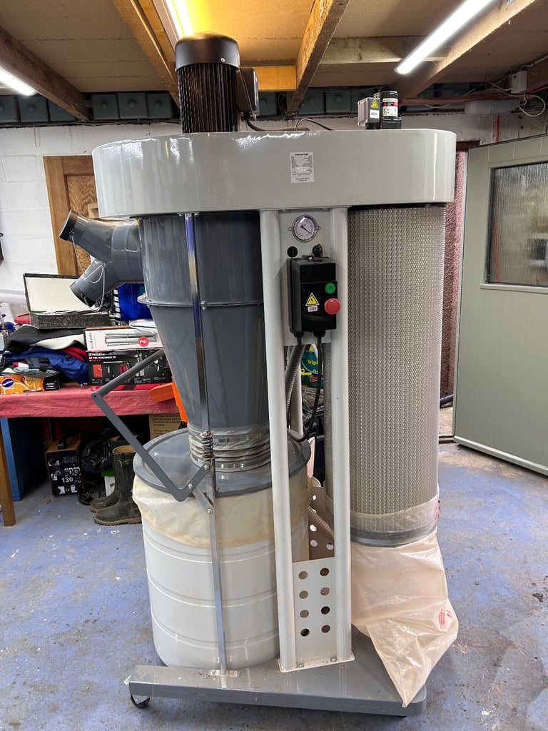 Cyclone Dust Extractor for workshop - Axminster Trade rated AT357CEH