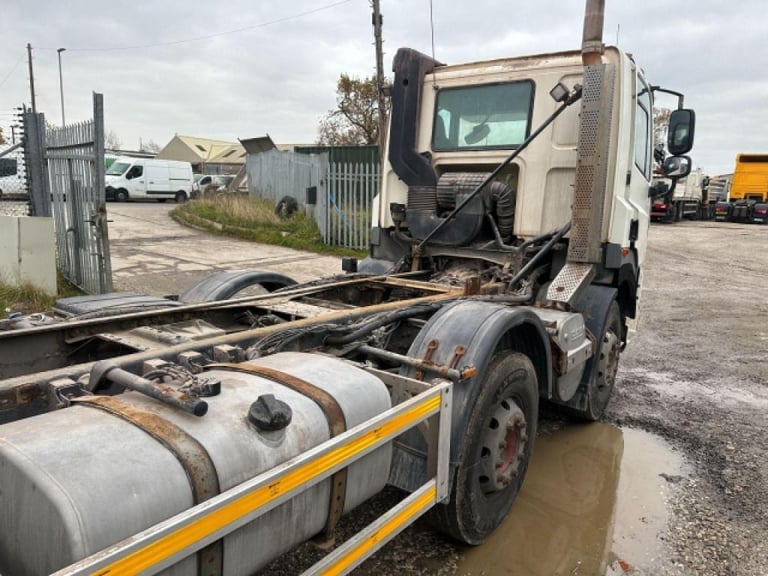 DAF CF 85.410 8x4 HUB REDUCTION MANUAL CHASSIS CAB
