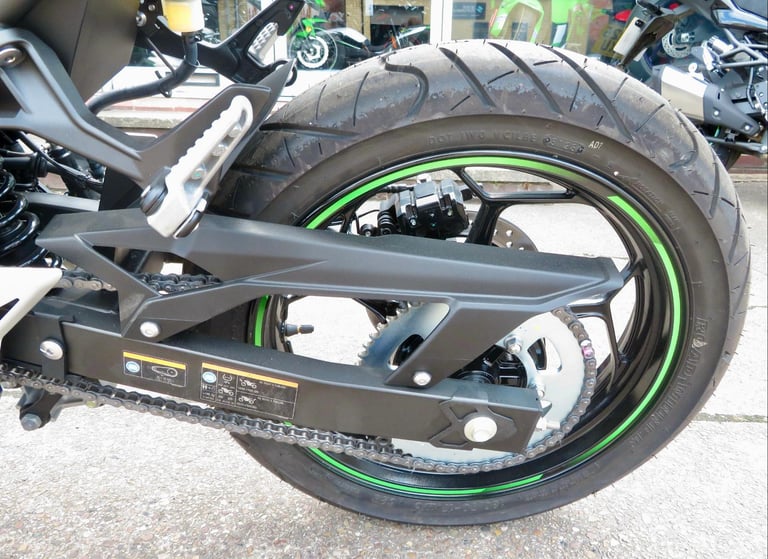 KAWASAKI Z e-1 EV 2025