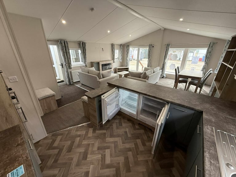 New Residential Spec Willerby Lodge - Bath, Ensuite, Patio Doors, Offsite Sale  